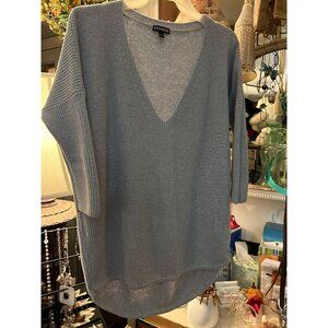 Ladies Medium Express Blue Knit Tunic Sweater With 3/4 Sleeves